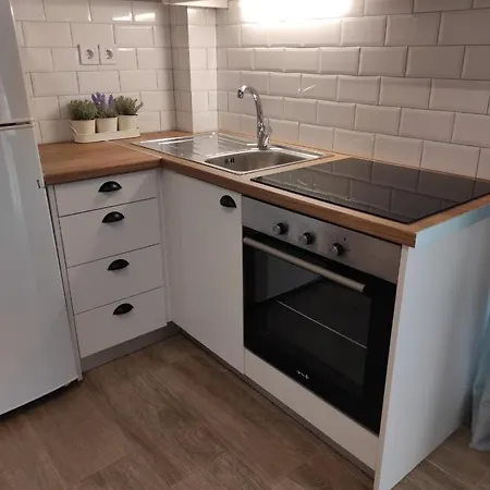 2 Apartment *